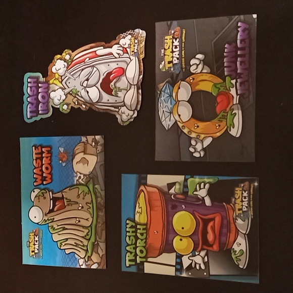 ๐3/$12 THE TRASH PACK Garbage Gross Gang Magnets - Picture 1 of 5